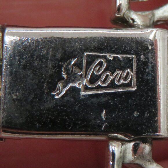 Coro Pegasus Vintage Open Work Textured Silver Tone Bracelet - Picture 5 of 10